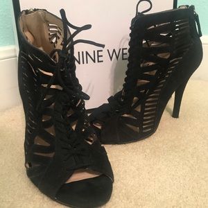Nine West shootie